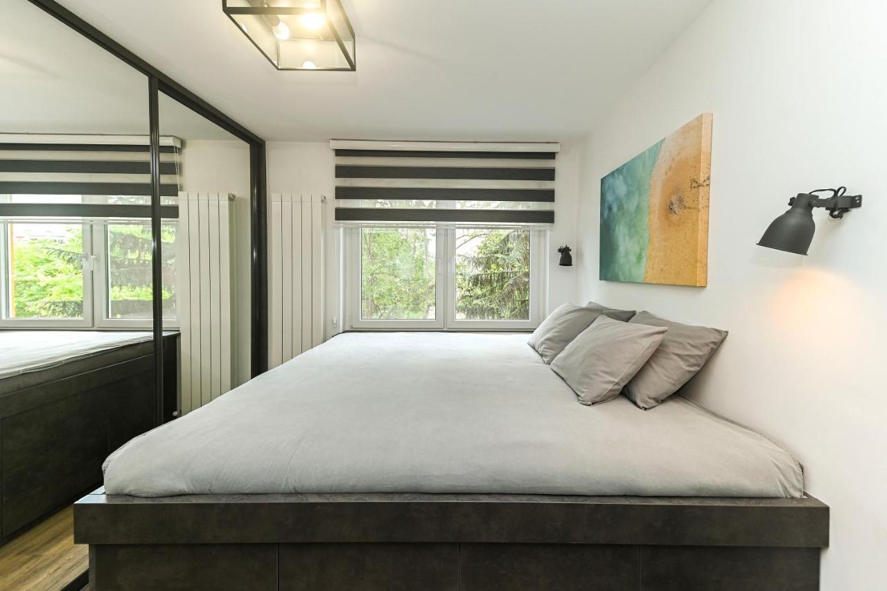 Canopy View Apartment *